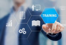 Why Businesses Choose Salesforce Over Other CRM Tools ? Salesforce classes